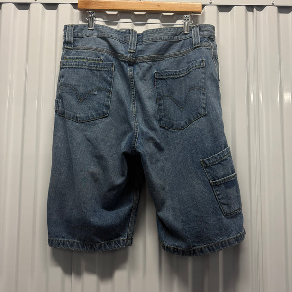 Y2K Levi’s Jorts