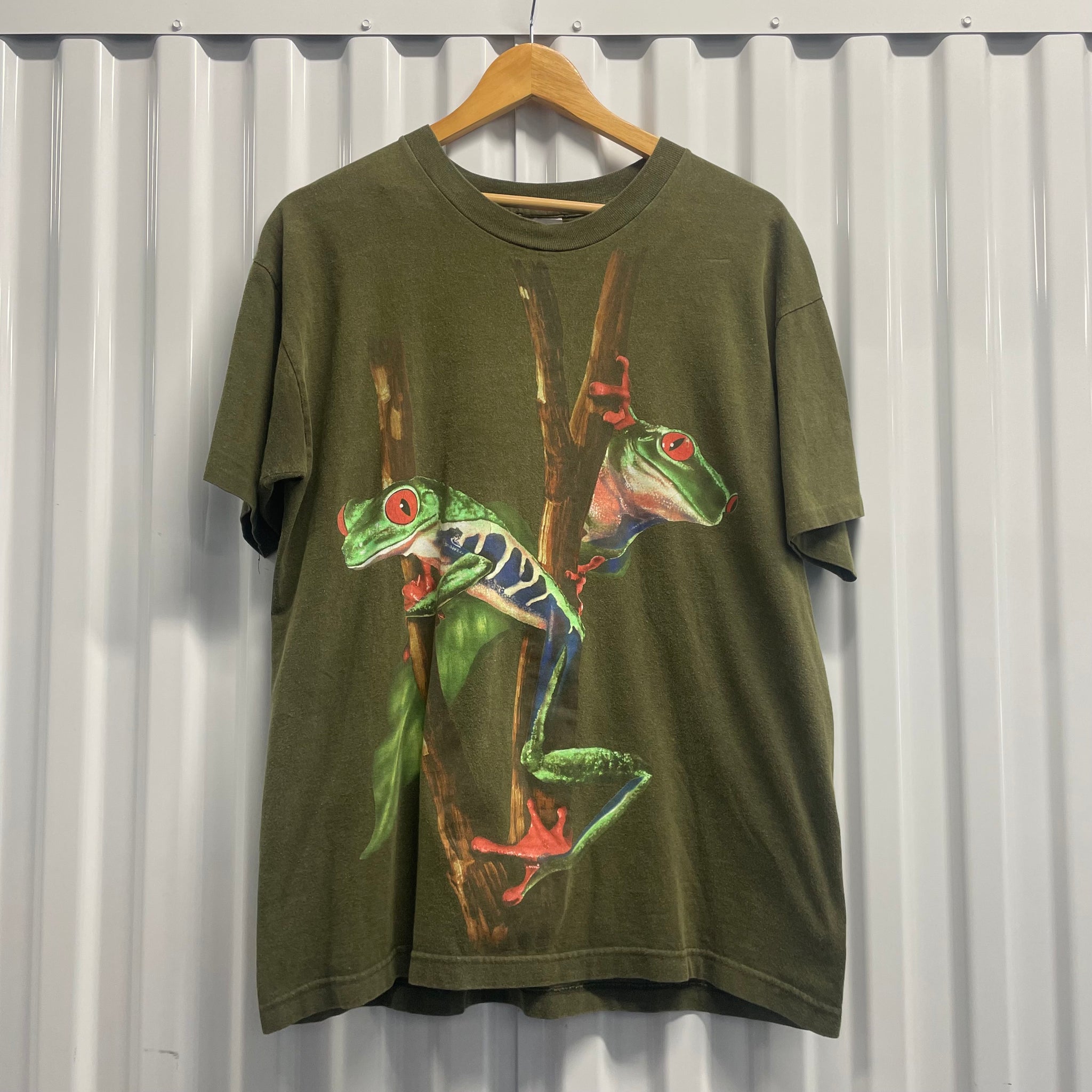 90s Red Eyed Tree Frog Tee